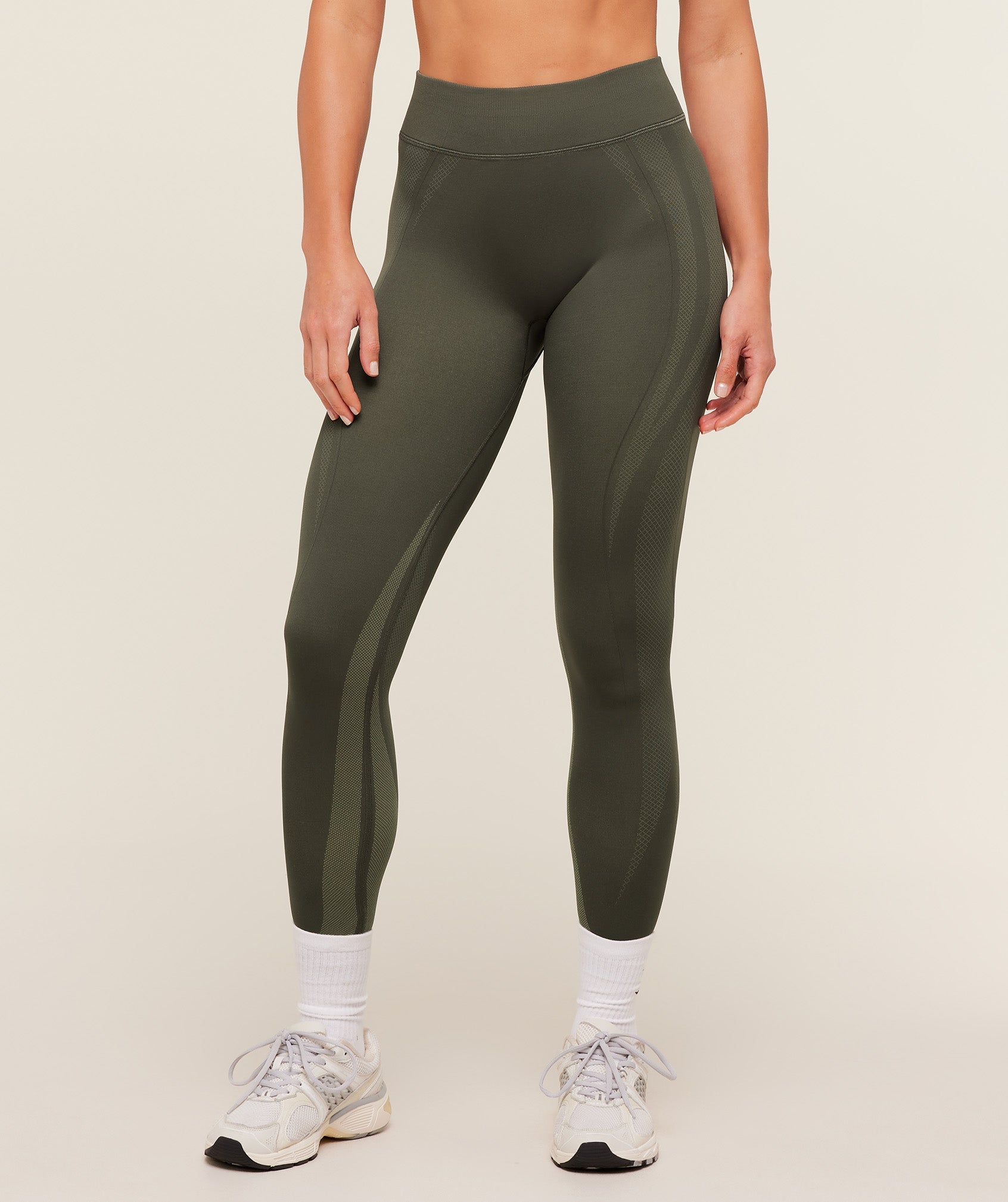 Gymshark Weekend Seamless Leggings - Strength Green / Grounded Green