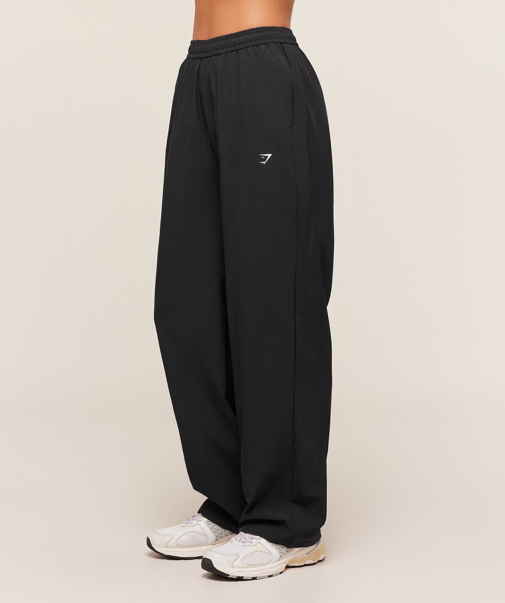 Gymshark Training Everyday Woven Straight Leg Pant - Black