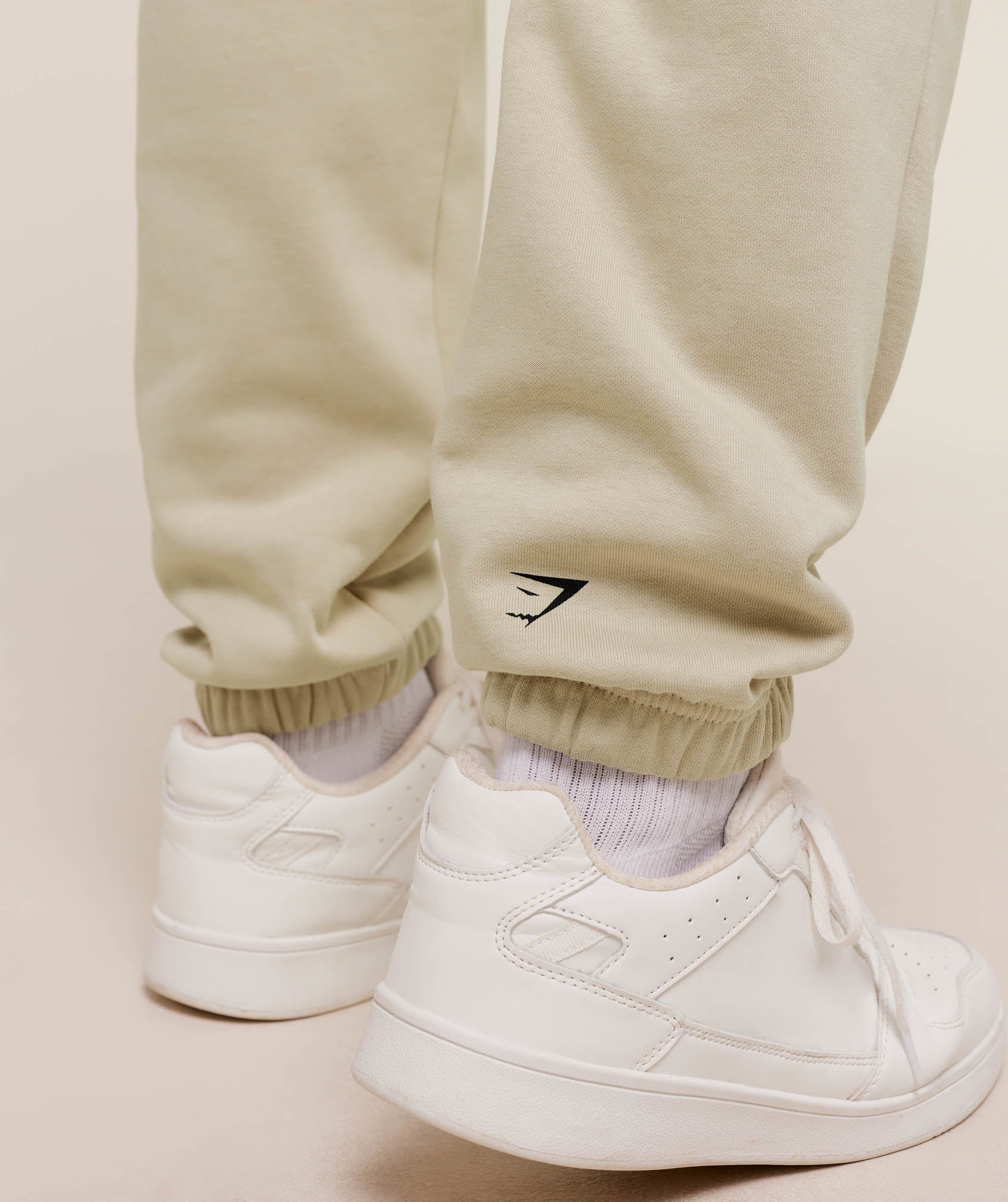 Gymshark 2012 Strength Joggers - Pebble Grey