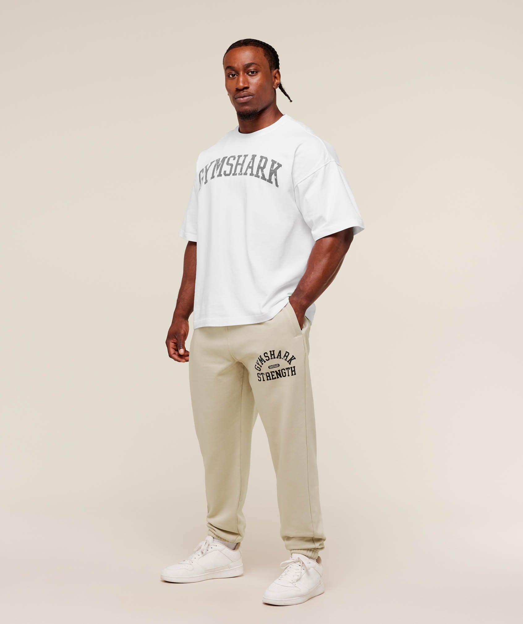 Gymshark 2012 Strength Joggers - Pebble Grey