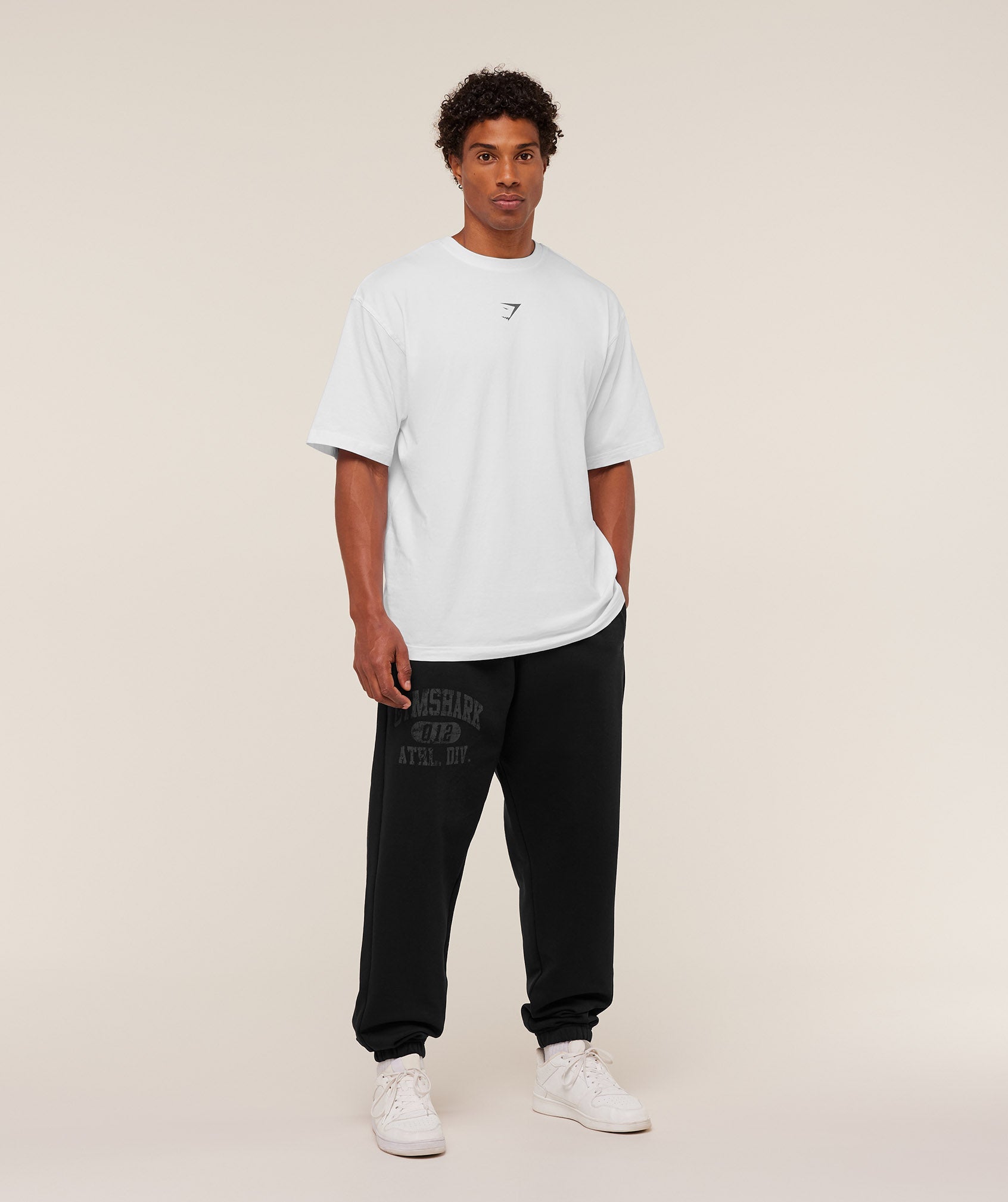 Gymshark Athletic Division Graphic Jogger - GS Black