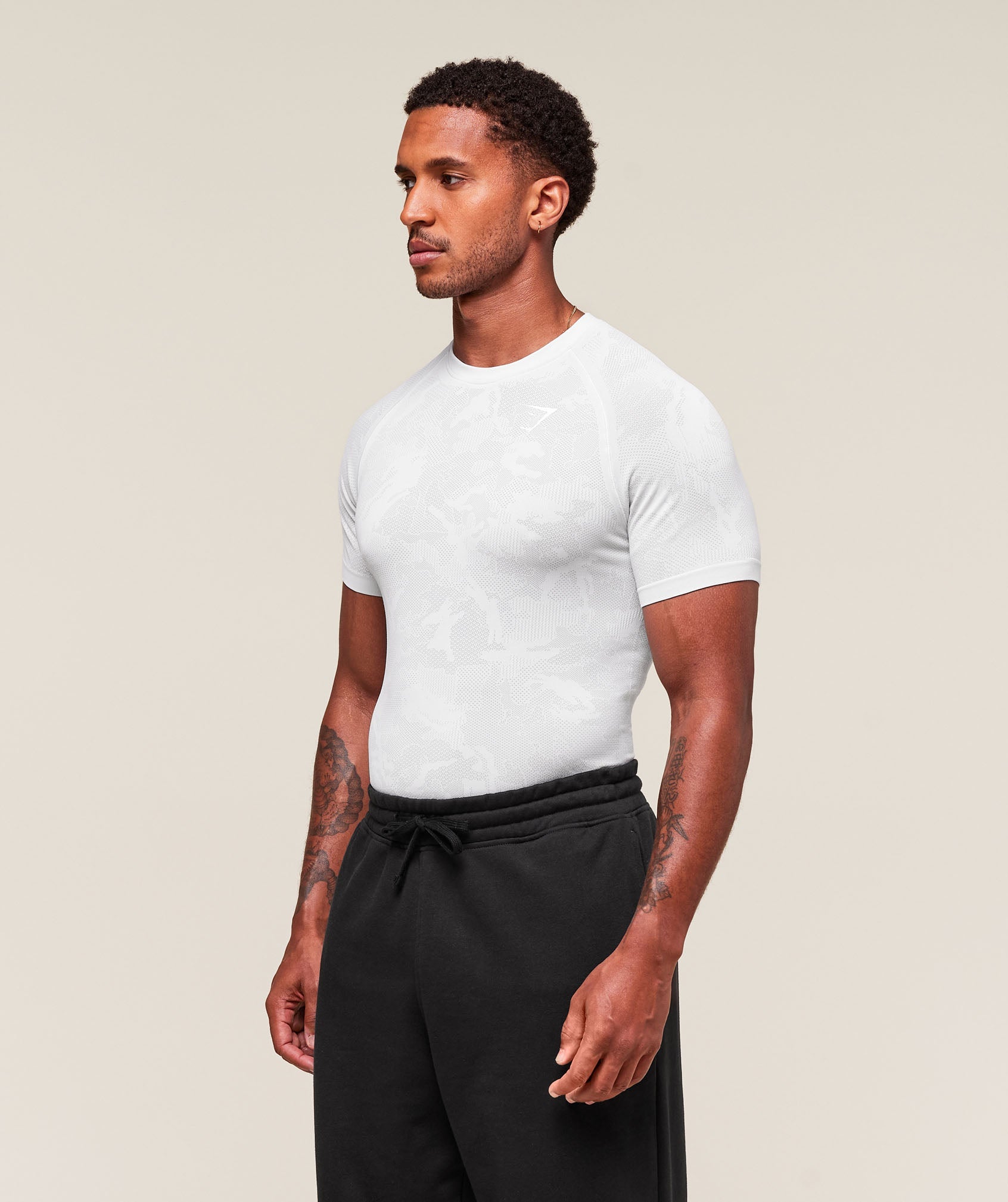 Gymshark Geo Seamless T-Shirt - White/Light Grey