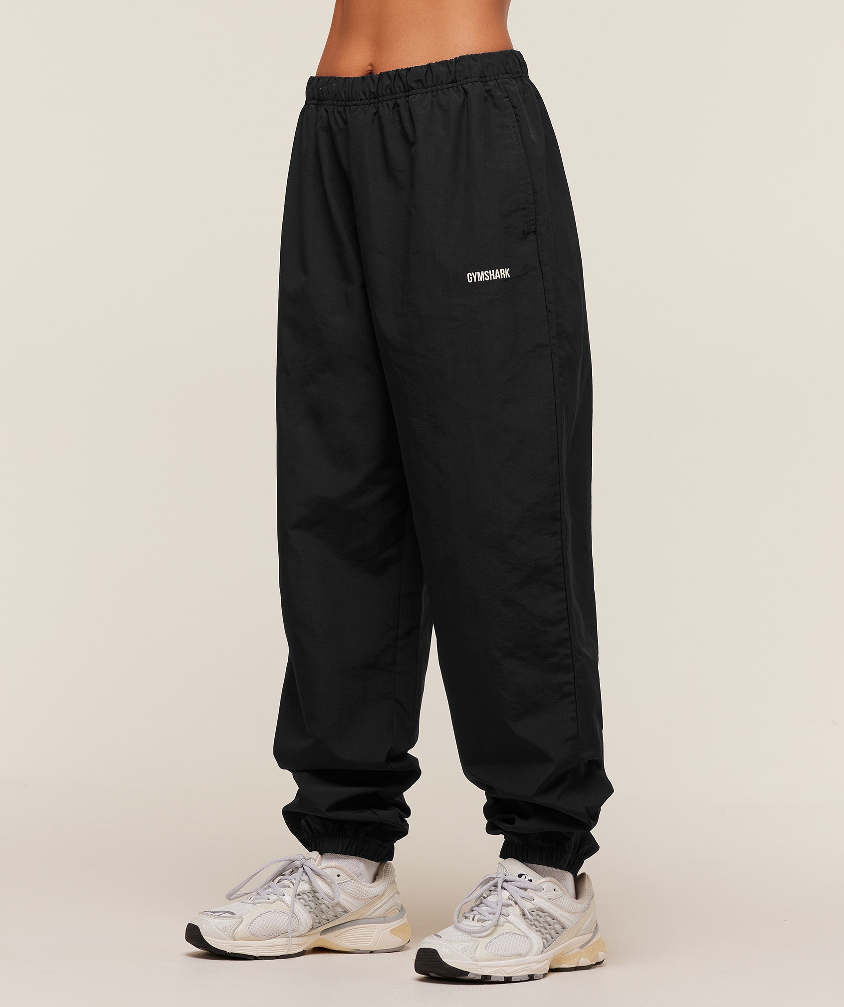 Gymshark Woven Track Pant - Black