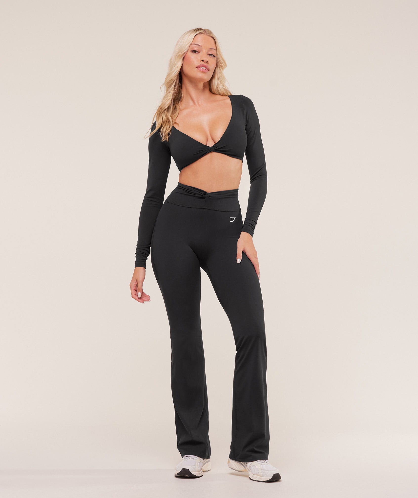 Gymshark Twist Front Straight Leg Leggings - Black