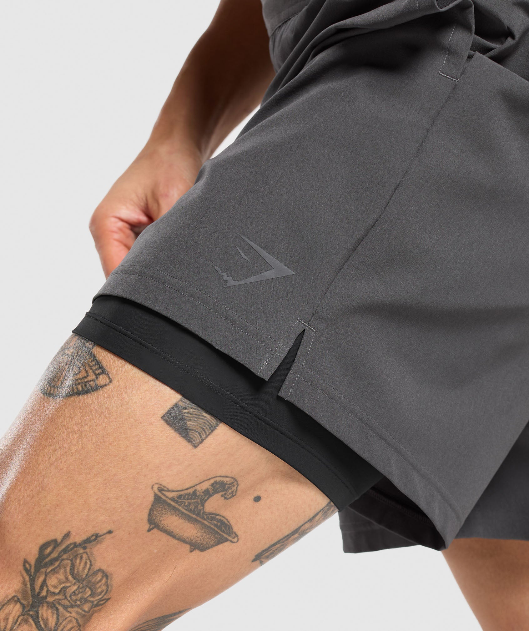 Gymshark Land to Water 6" Shorts - Asphalt Grey