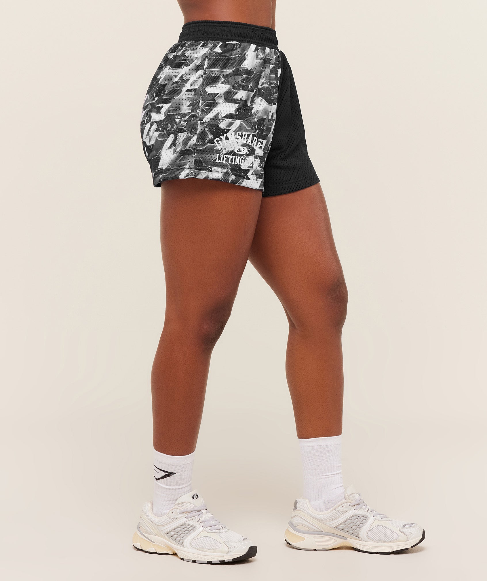 Gymshark Lifting Club Mesh Shorts - Black/White