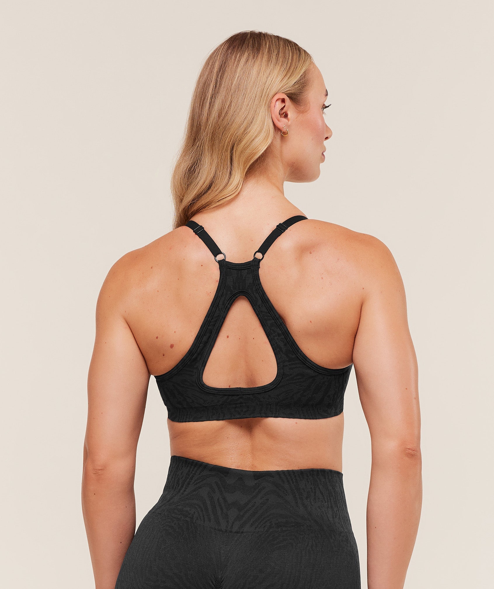 Gymshark Adapt Animal Seamless Sports Bra - Black/Asphalt Grey