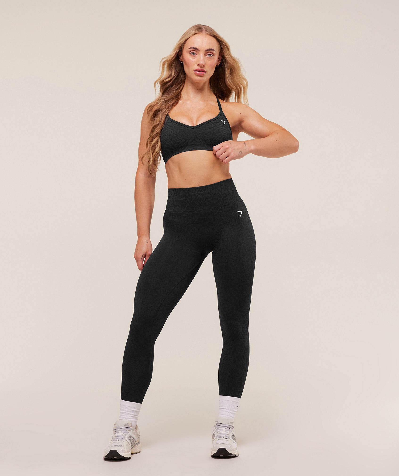Gymshark Adapt Animal Seamless Sports Bra - Black/Asphalt Grey