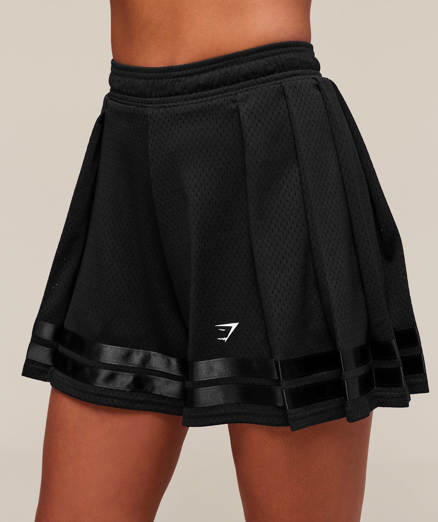 Gymshark Mesh Pleated Shorts - Black
