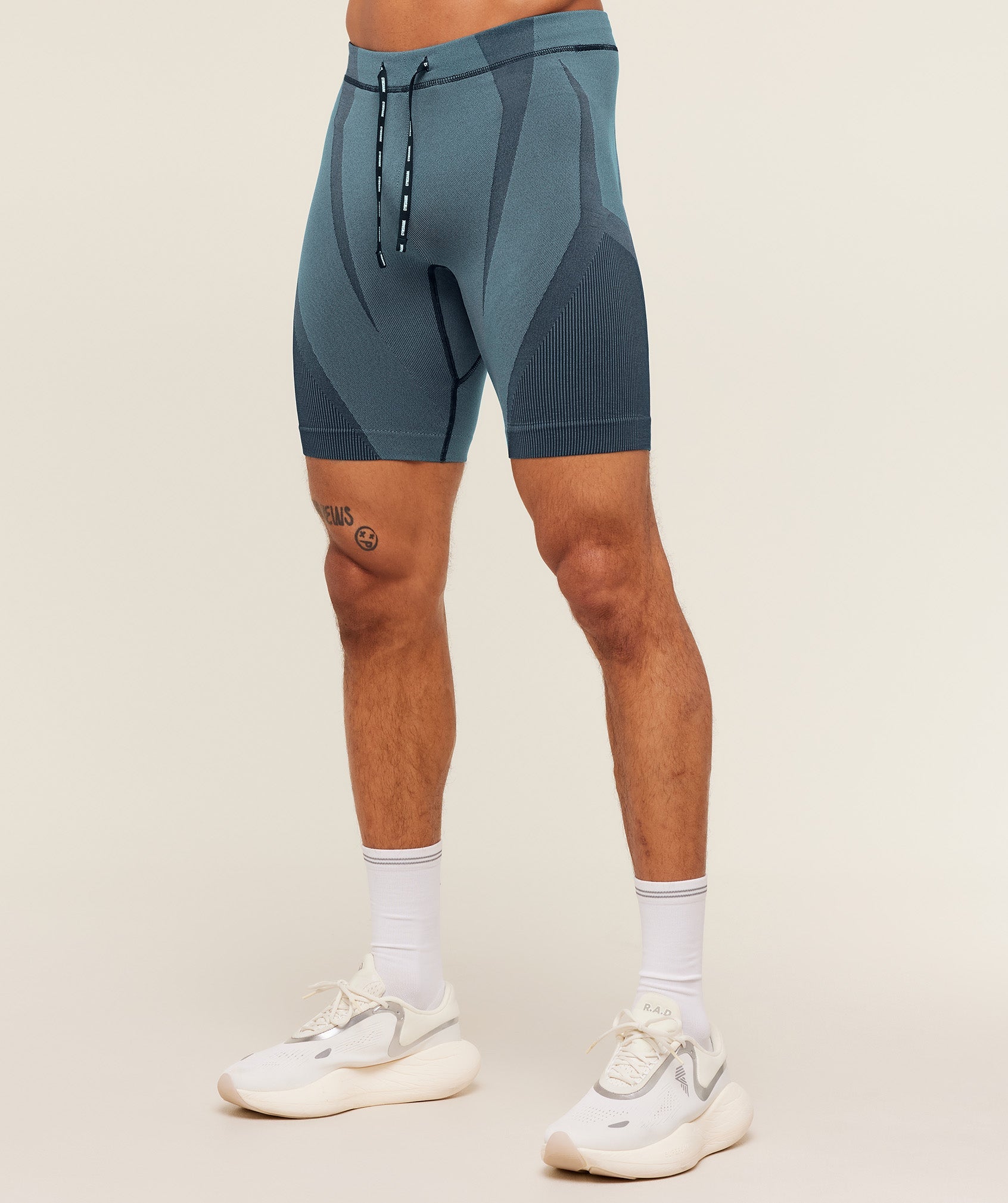 Gymshark Seamless Running Half Tight - Stealth Blue / Storm Blue