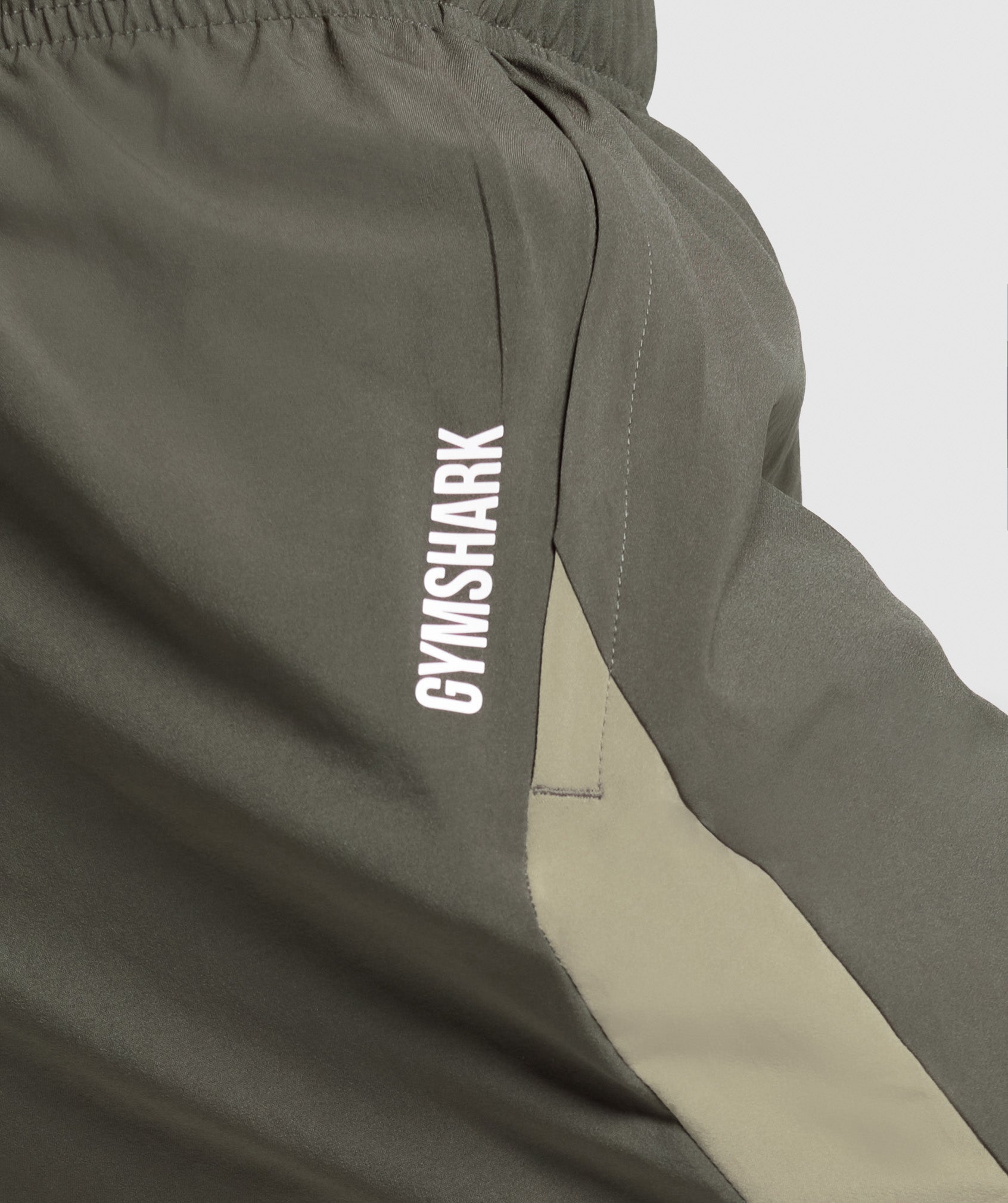Gymshark Sport 7" Shorts - Strength Green/Utility Green