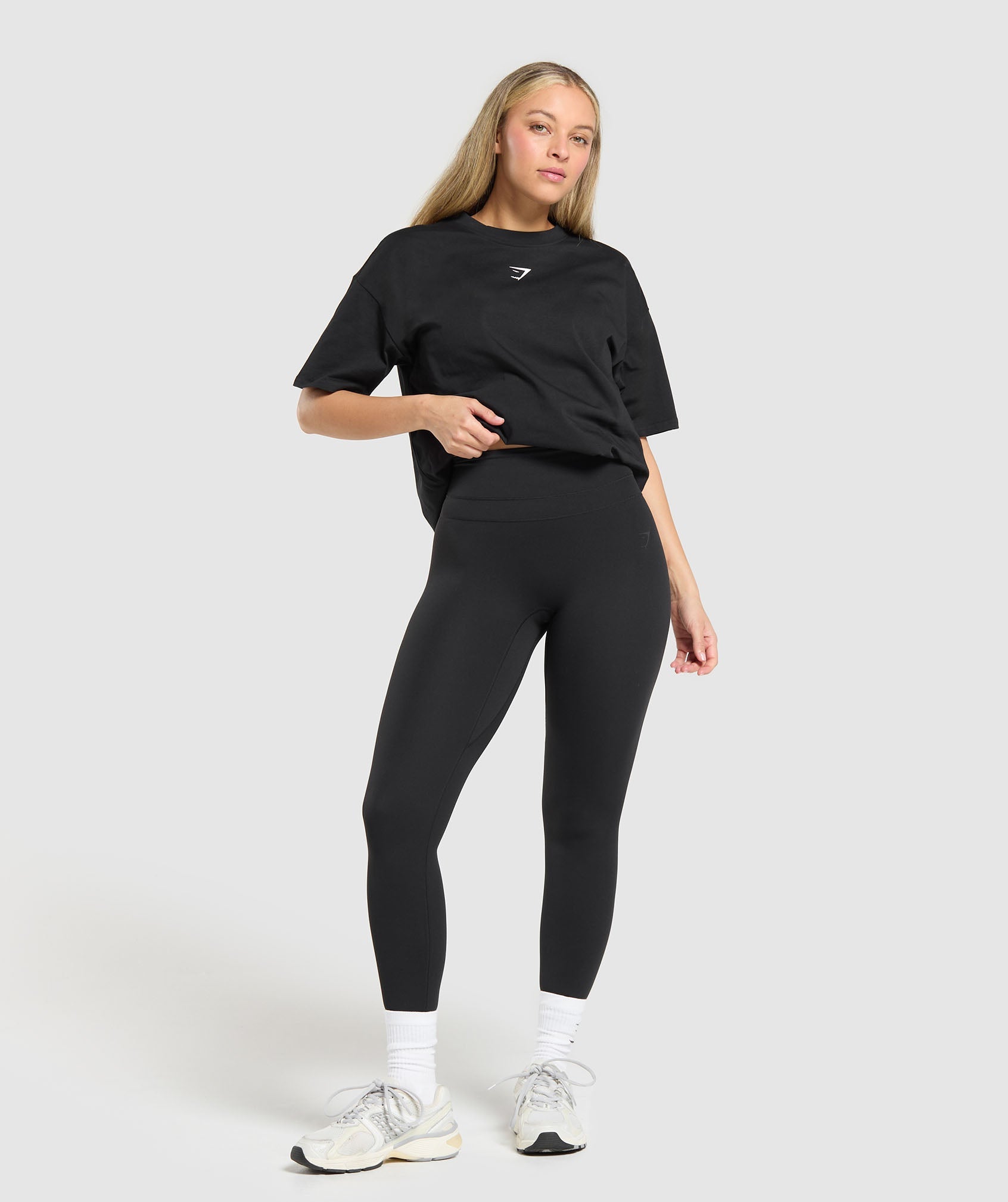 Gymshark Trace Graphic Oversized T-Shirt - Black