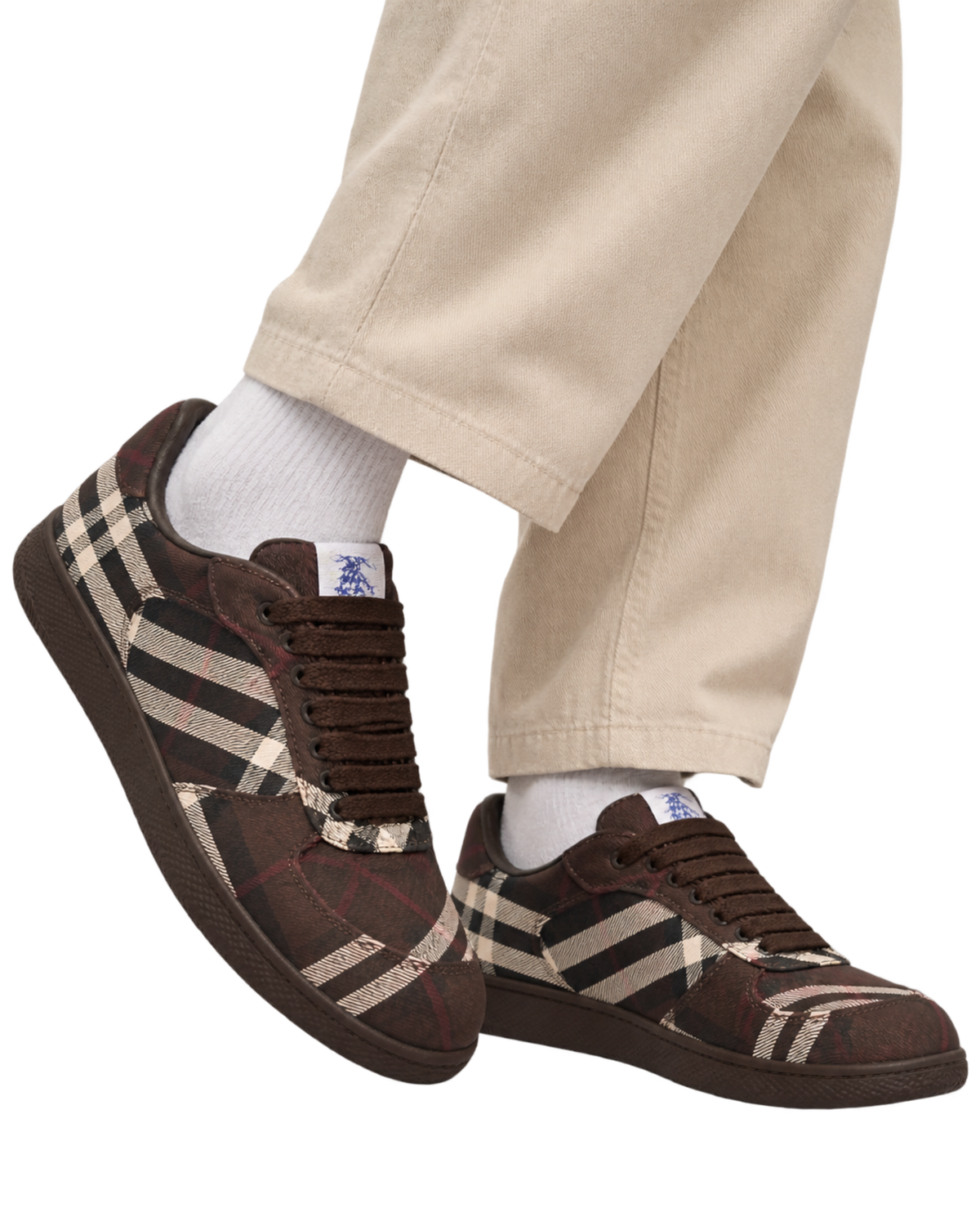 Lace-up sneakers with a checkered pattern