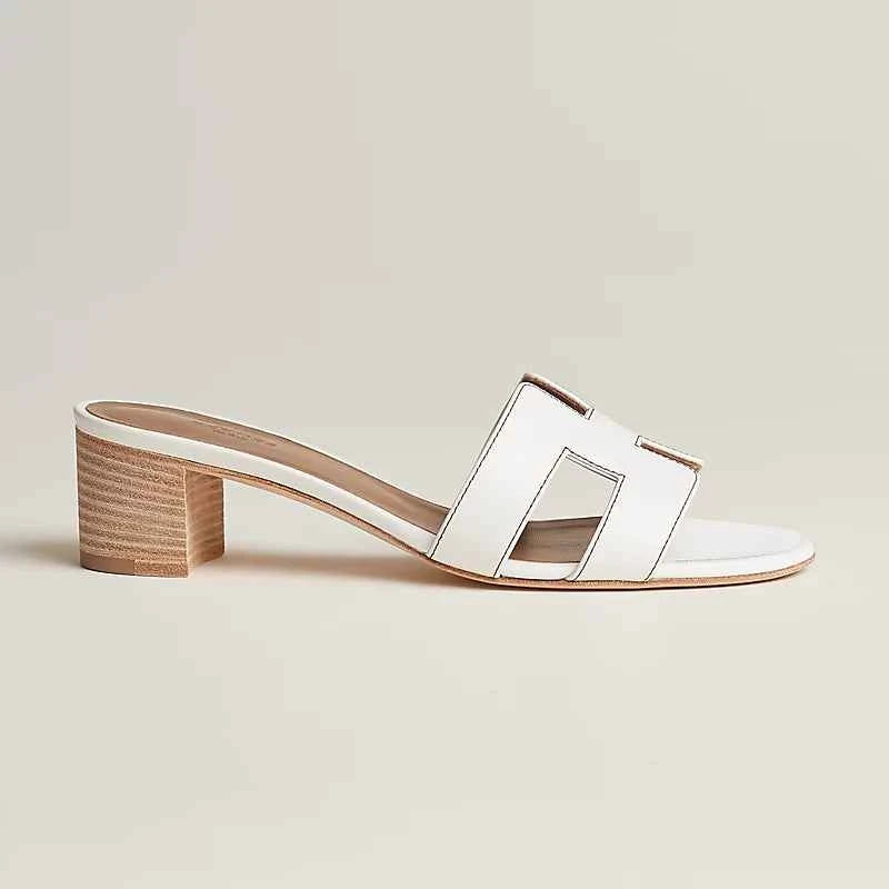 Oasis sandal