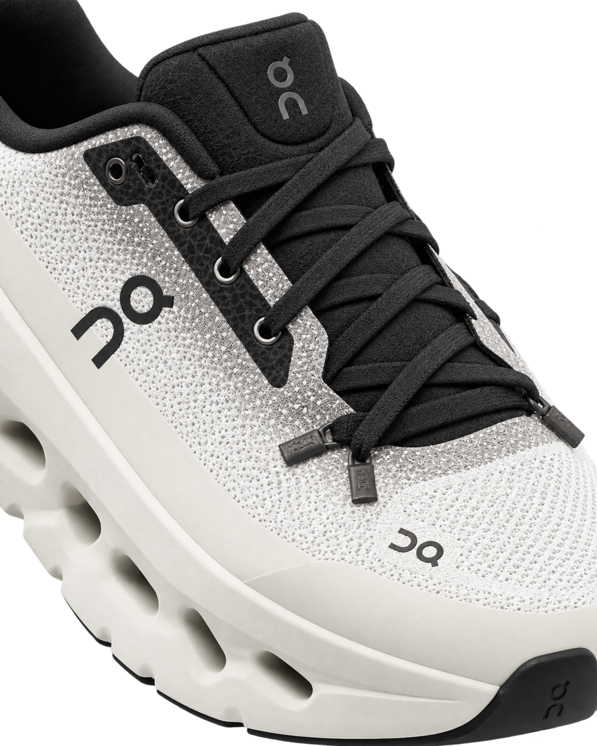 On Running - Cloud Tilt Black Ivory