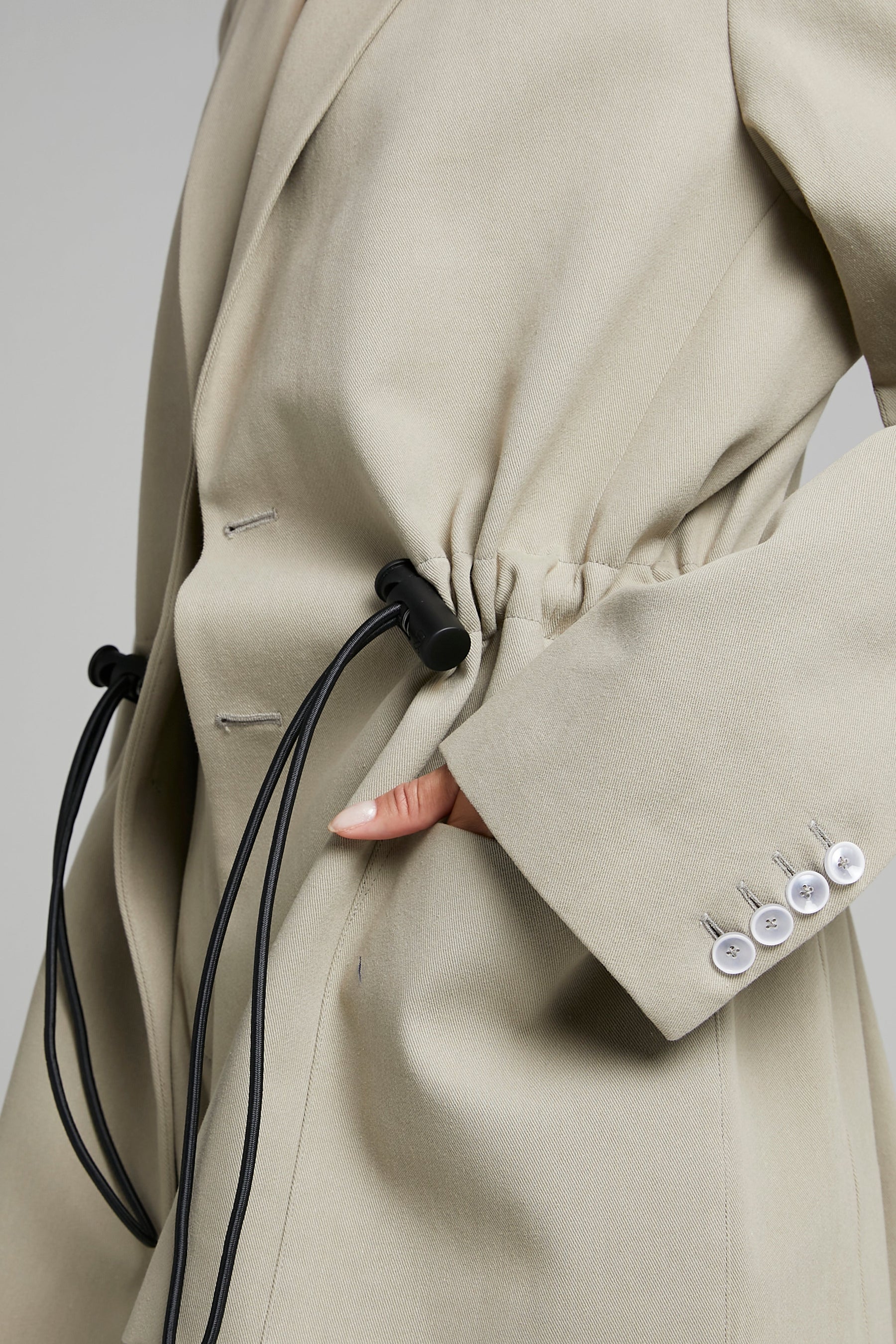 OVERSIZED TWILL BLAZER W/ DRAWSTRING