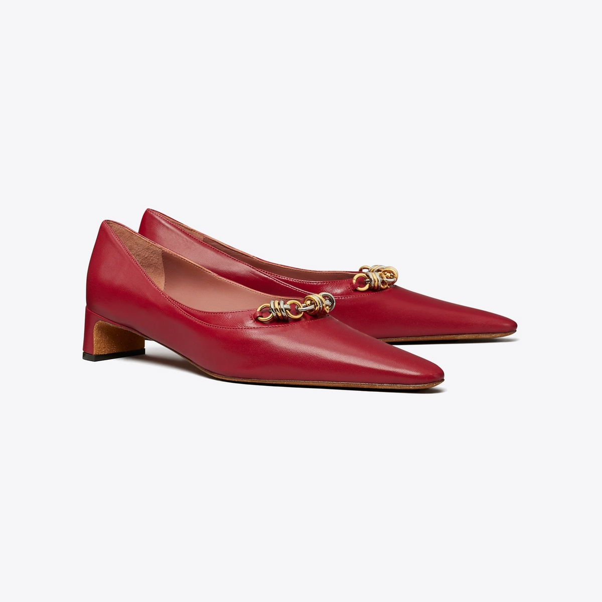 Runway Chain Pump