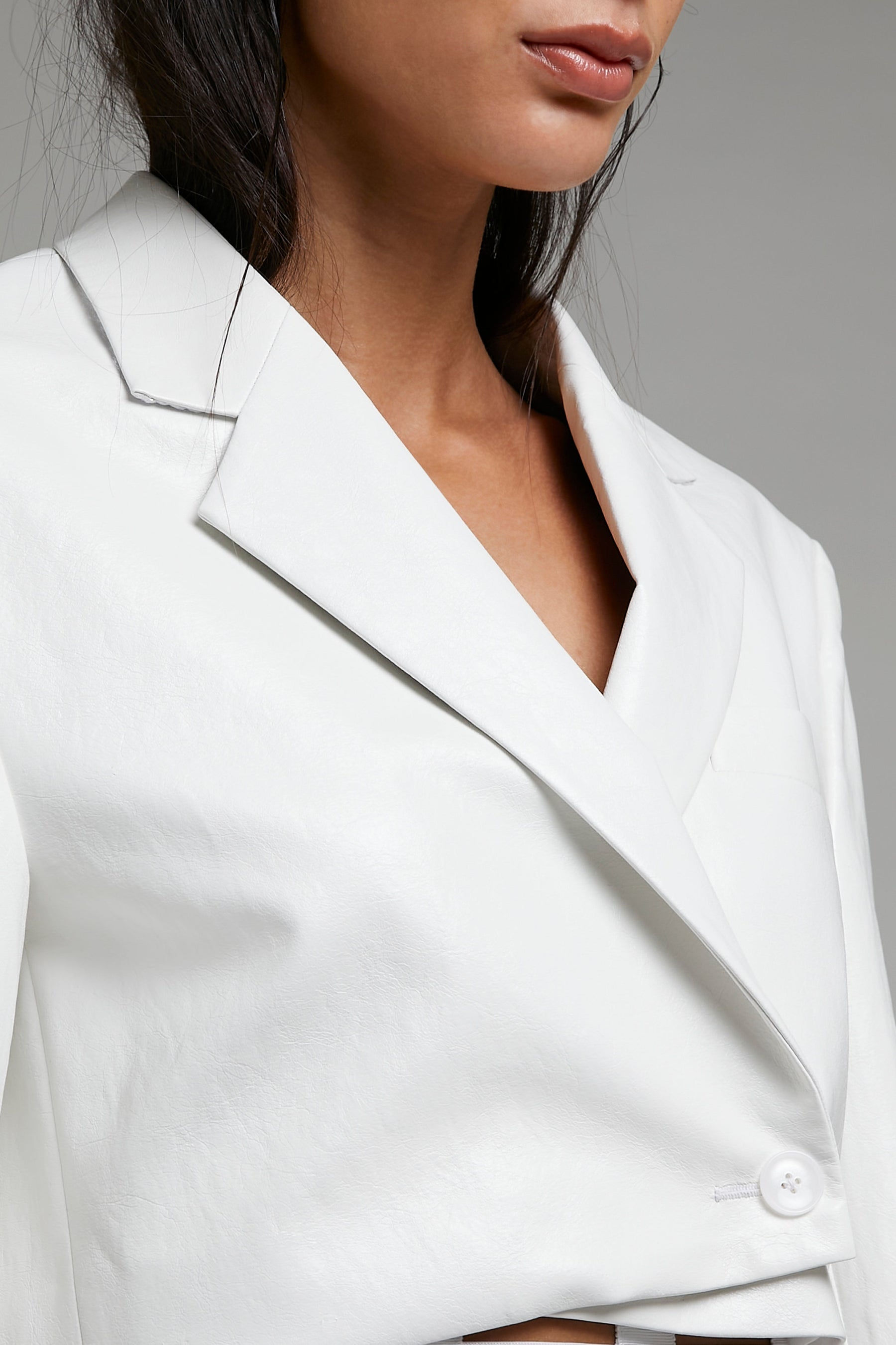 VEGAN LEATHER CROP BLAZER