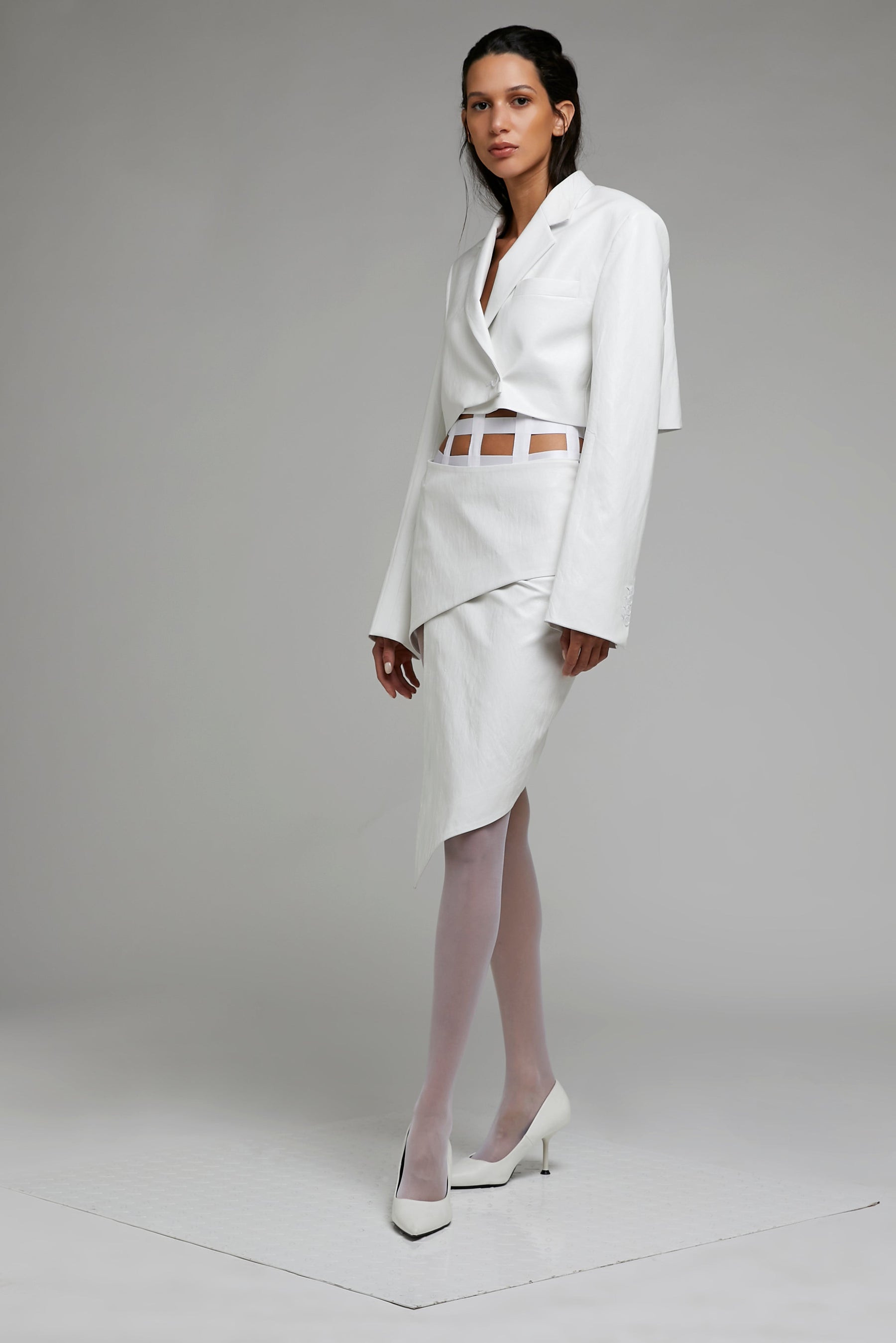 VEGAN LEATHER CROP BLAZER