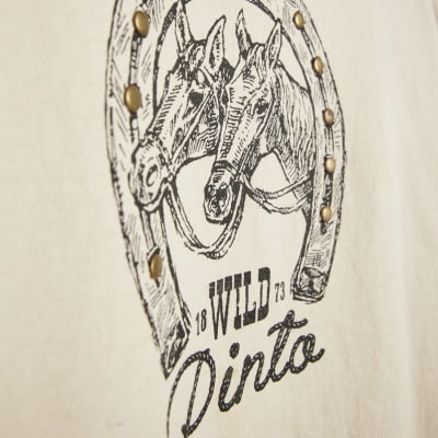 White Short Sleeve Tipped Horseshoe T-shirt