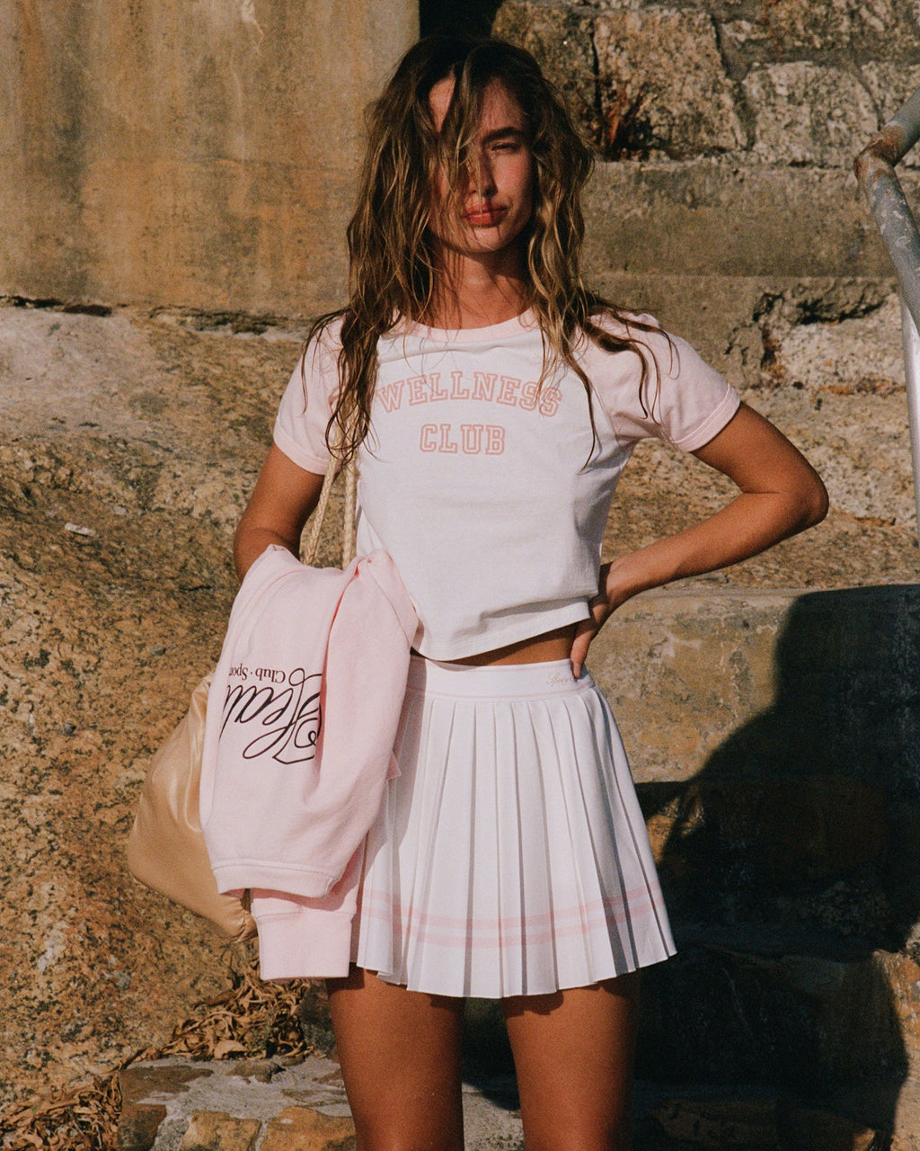 Vendome Script Pleated Skirt - White/Pink Dolphin