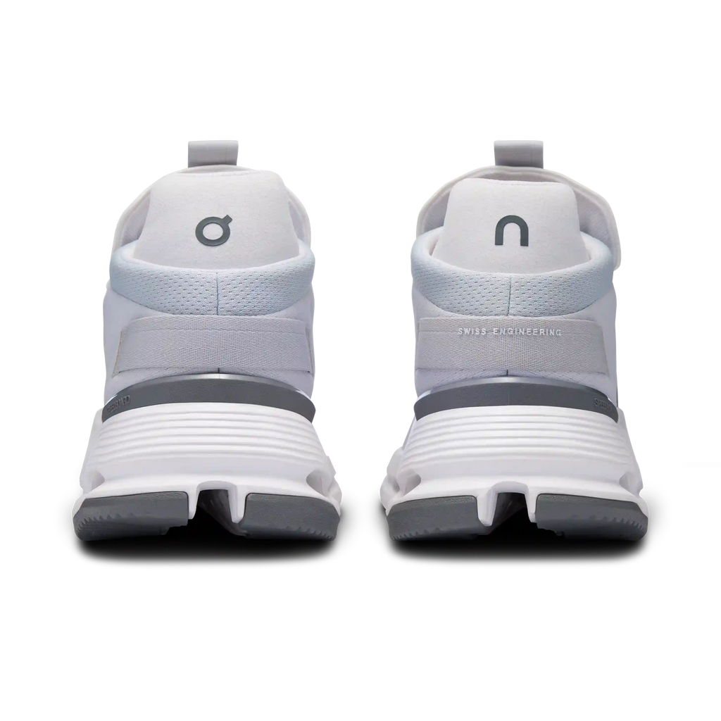 On Running Cloudnova 2 'Frost Cream'