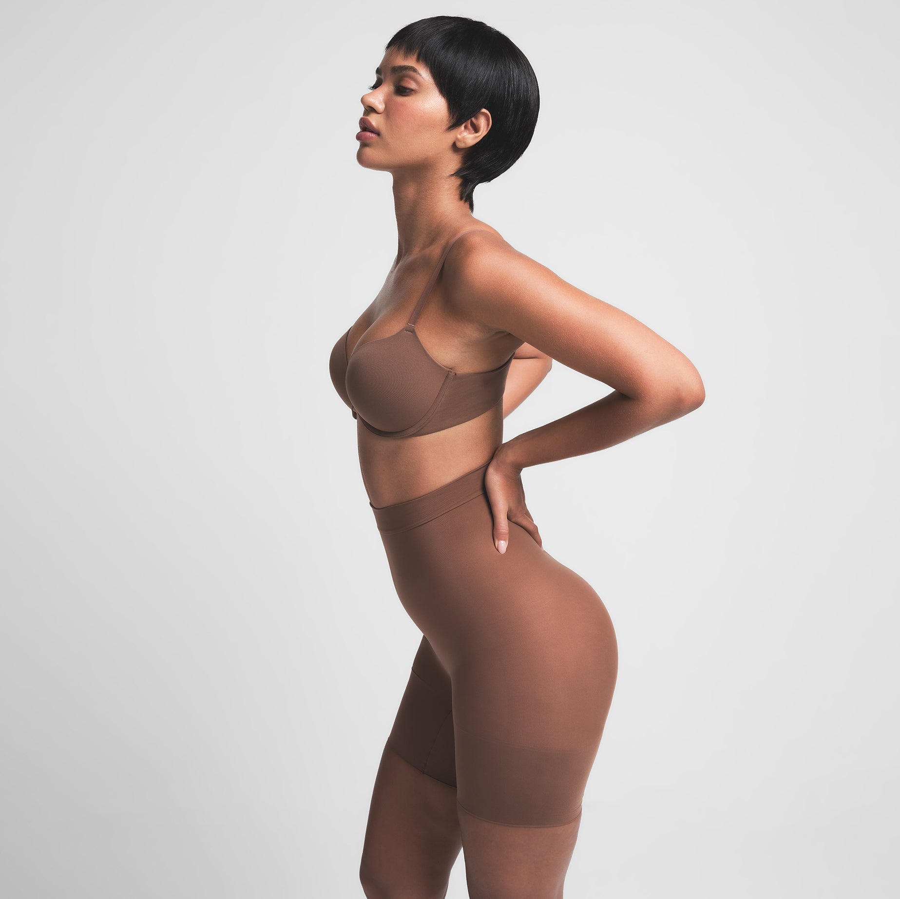 Sheer Seamless High-waisted Mid Thigh Short
