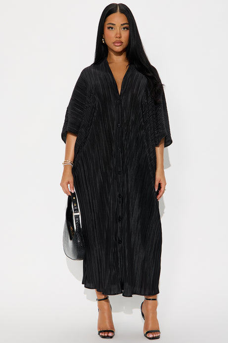 Isa Plisse Maxi Dress - Black