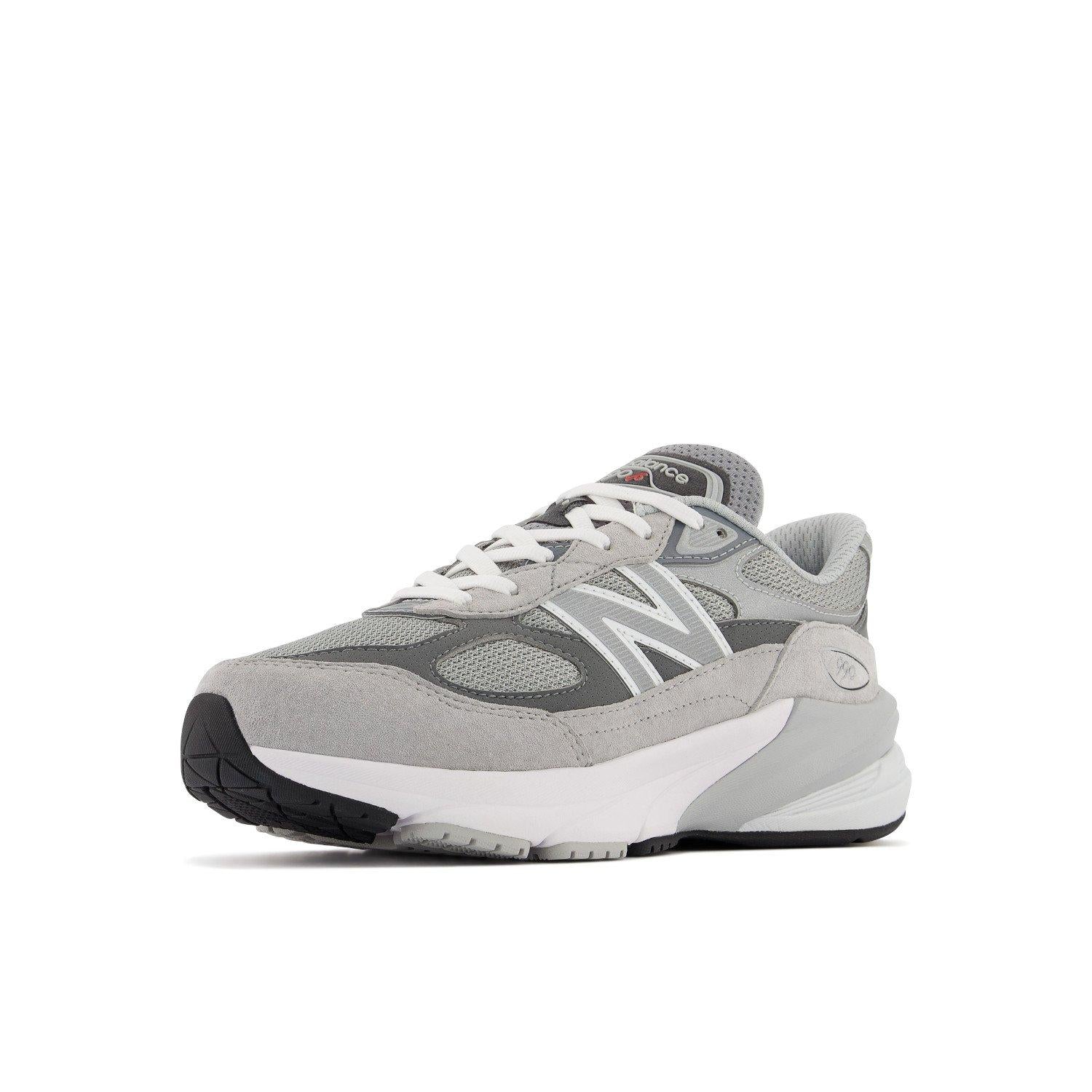 990v6 Trainers Juniors