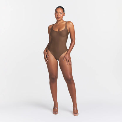 Skims Body Scoop Low Back Thong Bodysuit