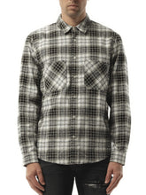 Classic Flannel in Black