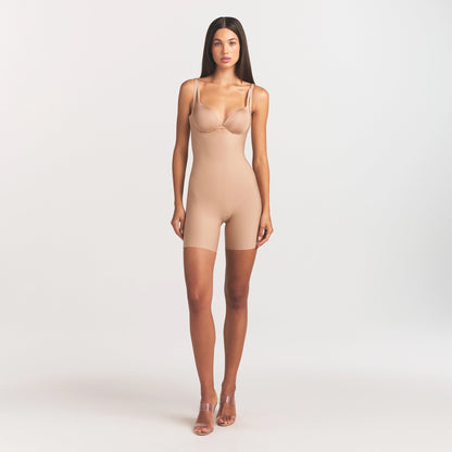 Skims Body Core Sculpt Back Smoothing Open Bust Mid Thigh Bodysuit