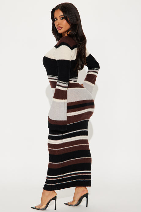 Mila Bell Sleeve Sweater Maxi Dress - Brown/combo