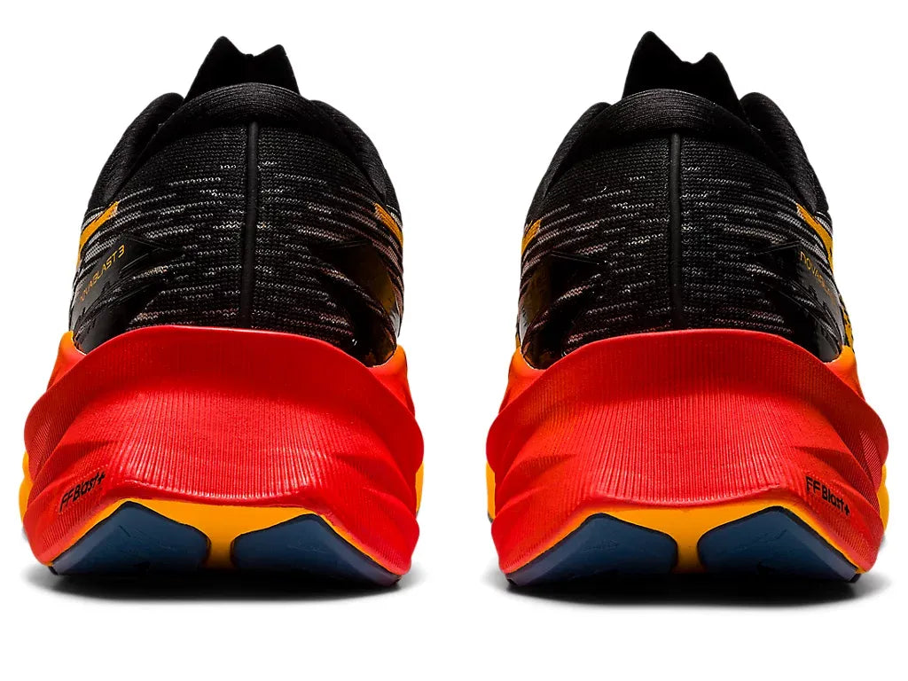 Asics Novablast 3 Black/Amber