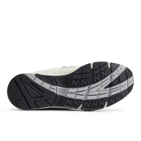 991v1 Trainers