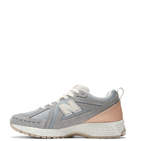 1906fv1 Trainers