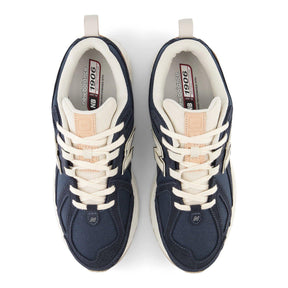 1906fv1 Trainers