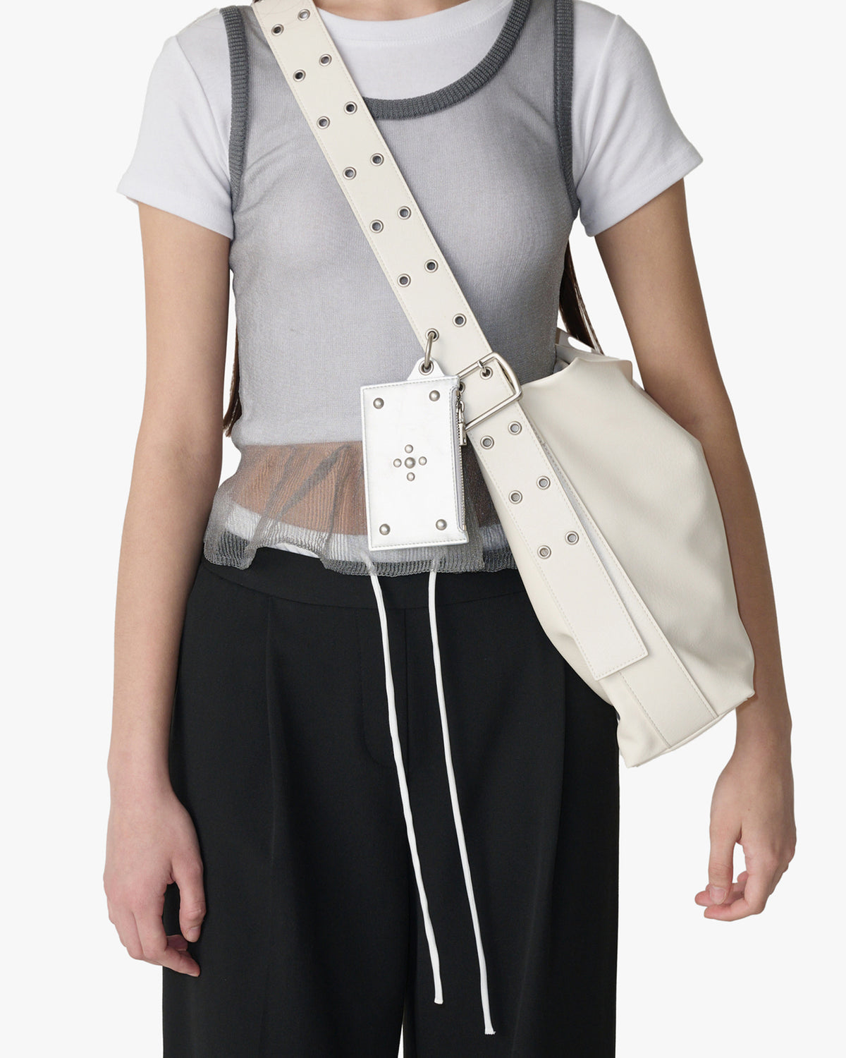 STUD CARD WALLET - SILVER