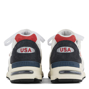 990v2 Shoes