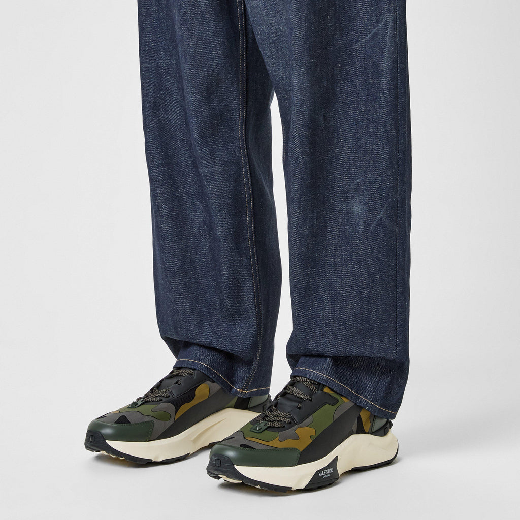 Low Top True Act Trainers