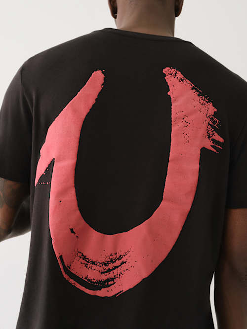 PAINTED HORSESHOE RELAXED TEE