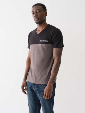 COLORBLOCK V NECK TEE