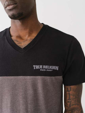 COLORBLOCK V NECK TEE