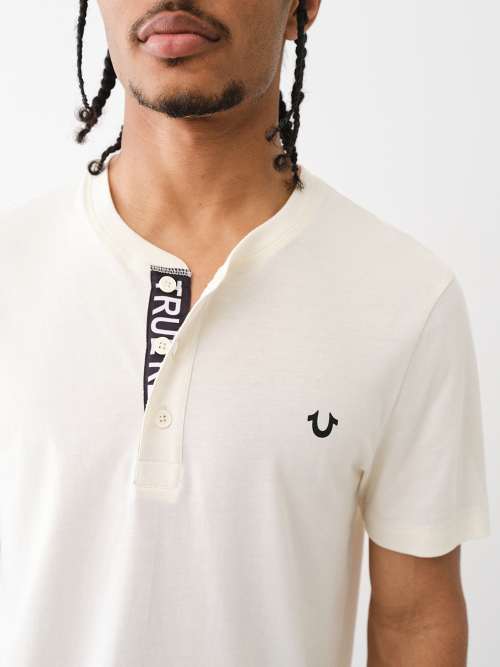 LOGO PLACKET SHORT SLEEVE HENLEY TEE