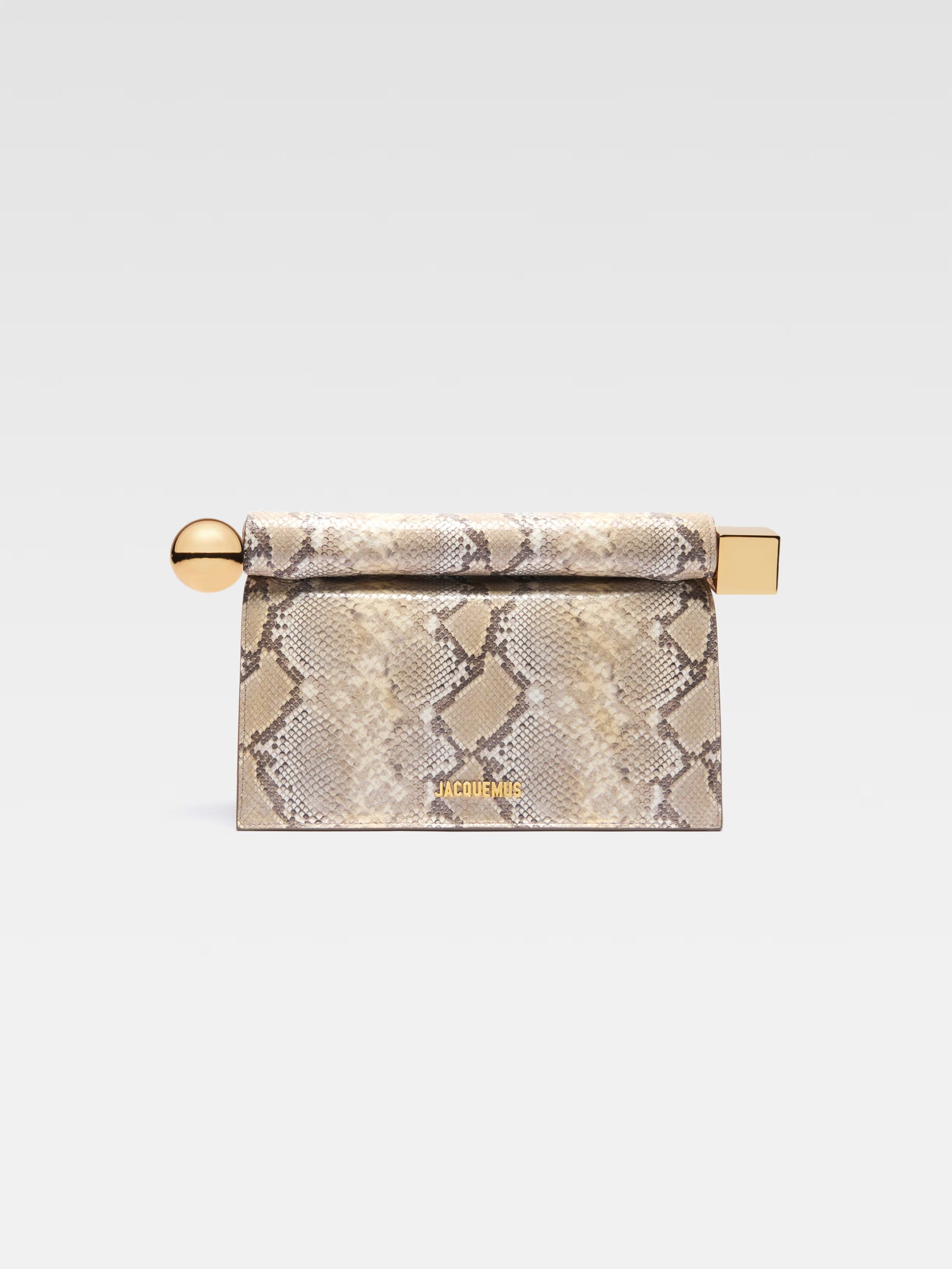 The Rond Carré clutch Take-out clutch.