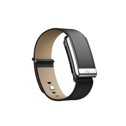 Whoop 5.0 Leatherluxe Straight Black/Cream with Titanium Band (12 Month Peak Subscription Included)