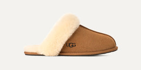 UGG® Scuffette Sheepskin Slipper – Cozy Comfort for Every Morning