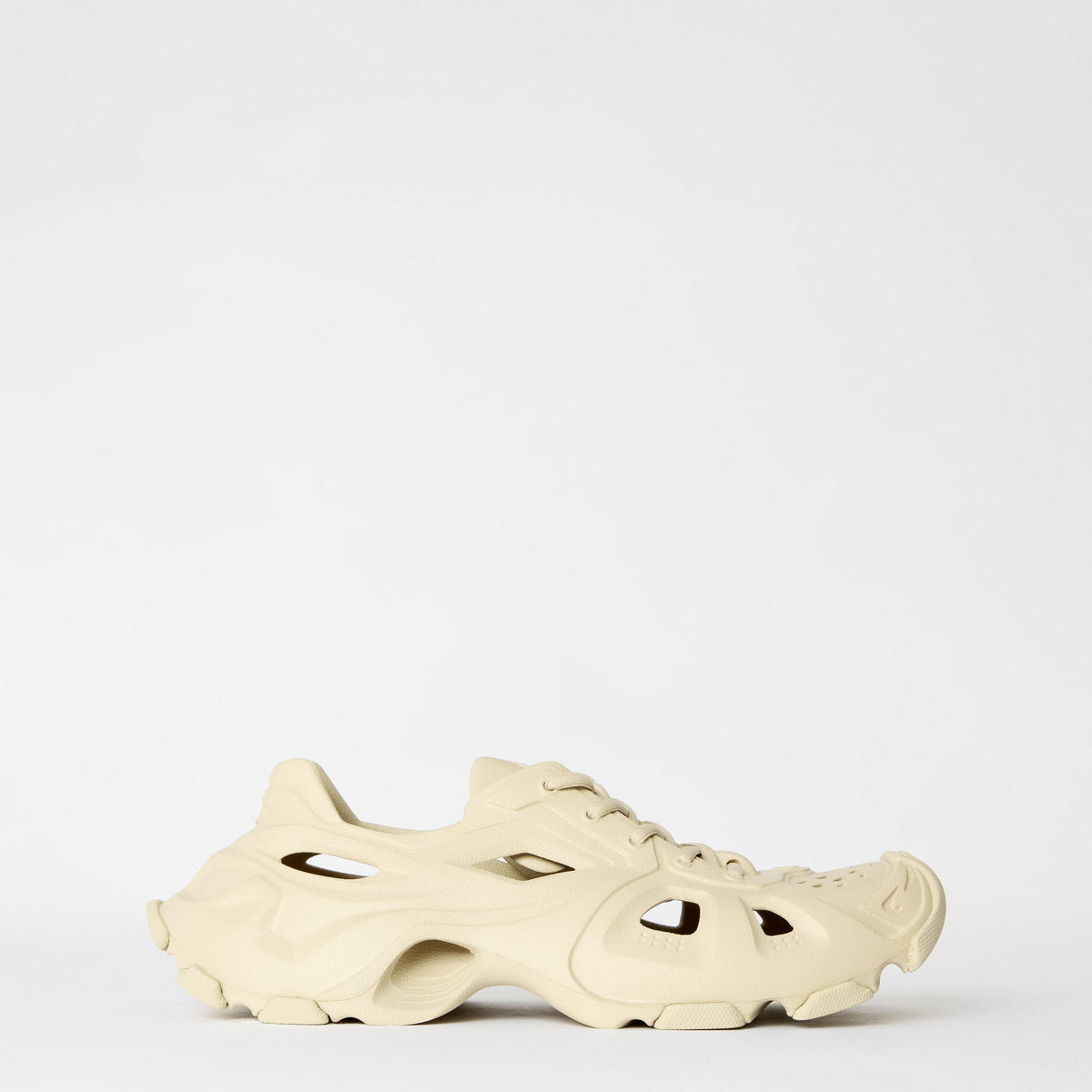 HD Rubber Low Top Sneakers