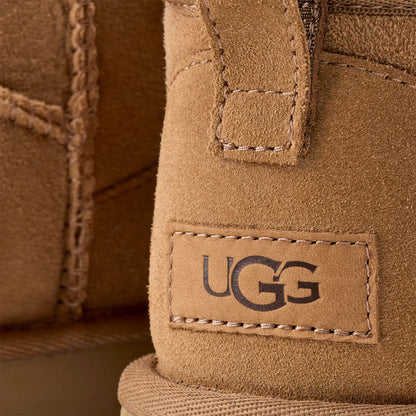 UGG Classic Ultra Mini Boot – 17mm Sheepskin, Lightweight Outsole, Easy On-Off Design