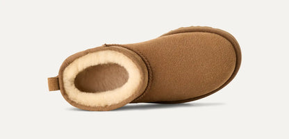 UGG Classic Ultra Mini Boot – 17mm Sheepskin, Lightweight Outsole, Easy On-Off Design